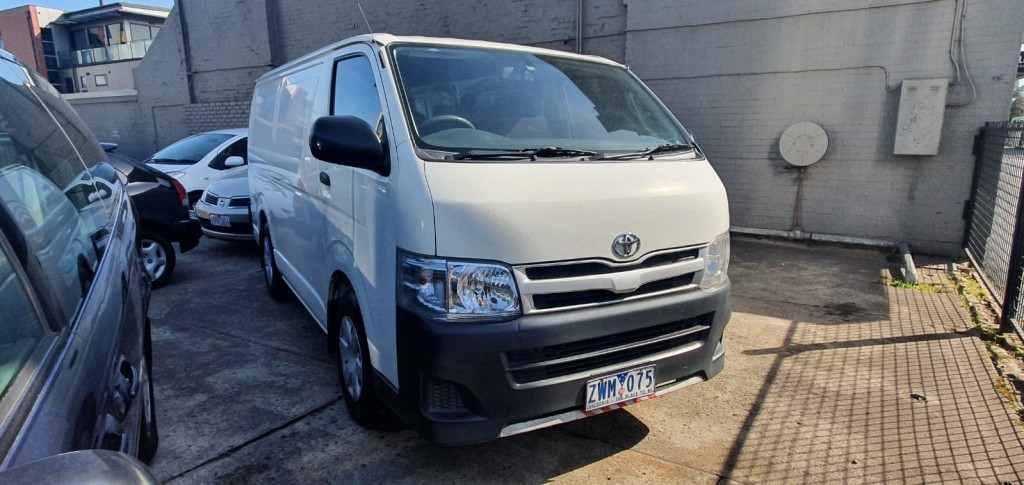 toyota hiace