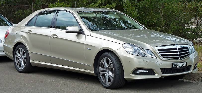 Mercedes 2010 E-Class