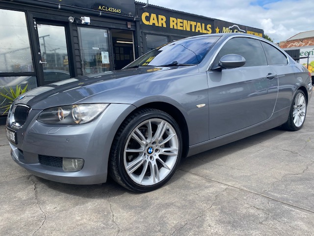 BMW325i