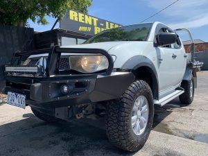 2011 Mitsubishi Triton GL-R manual turbo diesel 4x4